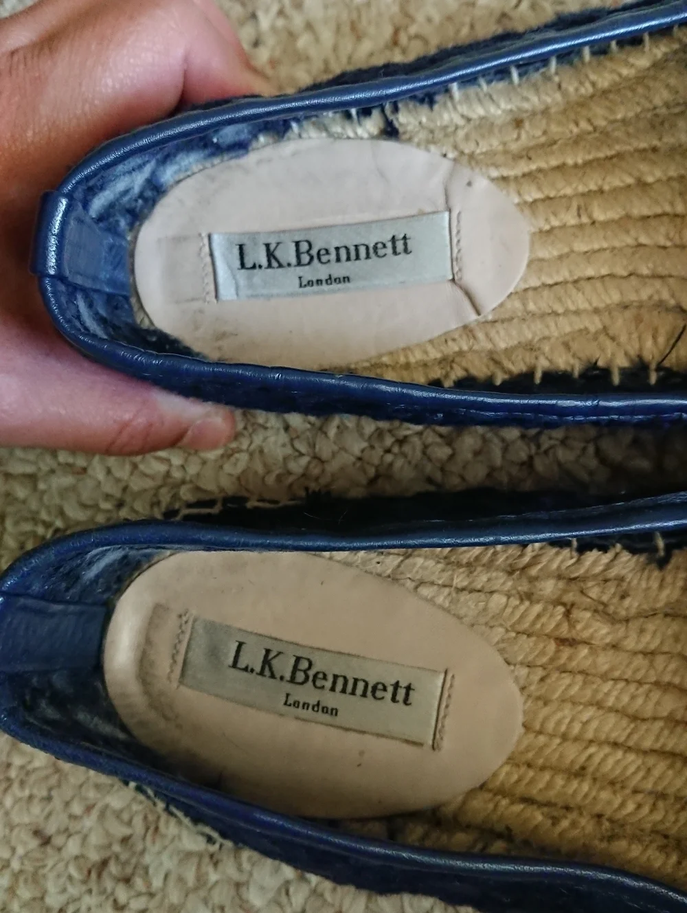 L.K. Bennett navy color Broderie Angaise Floral espadrille slip-on shoes sz 7.5